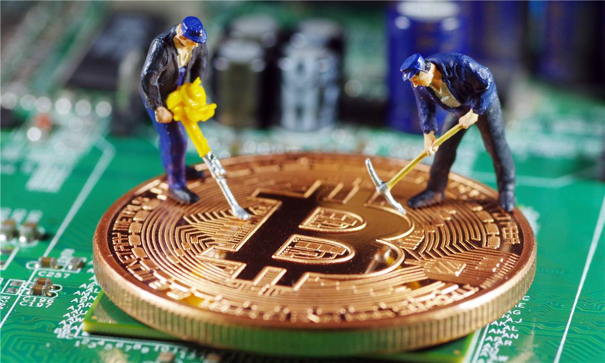 一枚比特币6.4万，家用电脑24小时不停地挖矿，多久能挖到一枚？