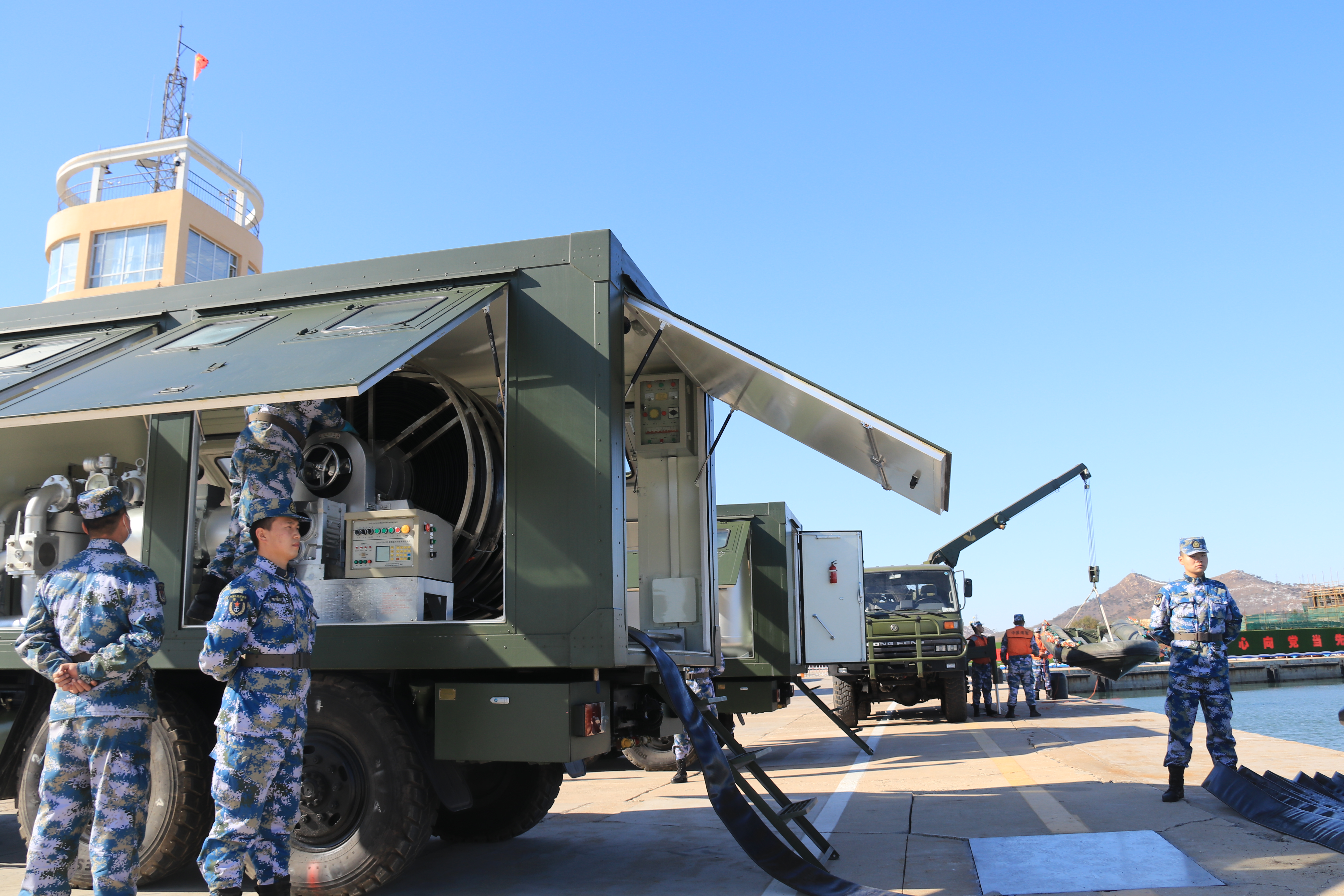 ǿ��ս��������������������