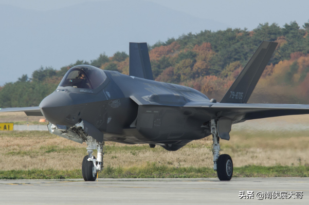 同样是F-35系列战斗机，为什么B系列比A系列更受欢迎？