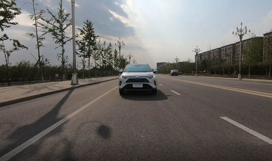 可靠耐用又省油的“持家男”深度试驾2020款丰田RAV4荣放