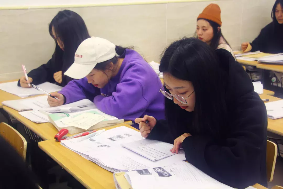 成都希望职业学校举行2019年高考(春季)考前动员大会