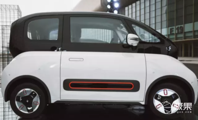 五菱再发豪华版mini EV！充电1小时能跑200公里，下一个买菜街车