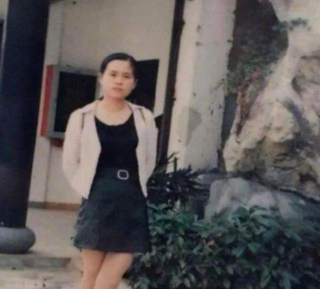 农村厂妹的逆袭记，为培养儿子疯狂报班，易烊千玺的妈妈创造奇迹