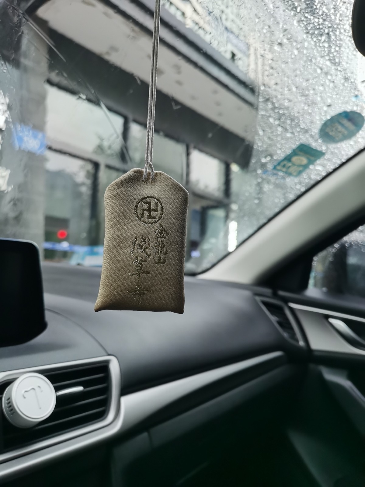 想跑滴滴前你一定要了解的事！到底是租车划算，还是买车更好？