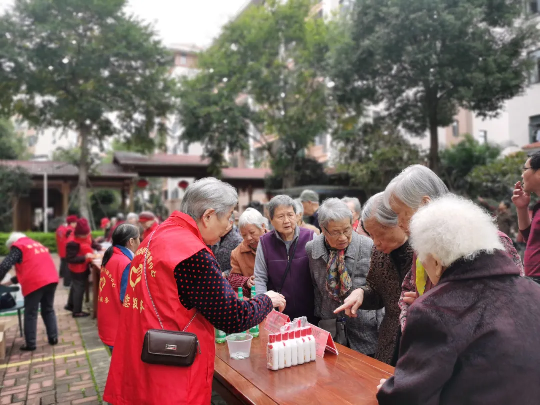 国德赶集日！贩卖别样快乐