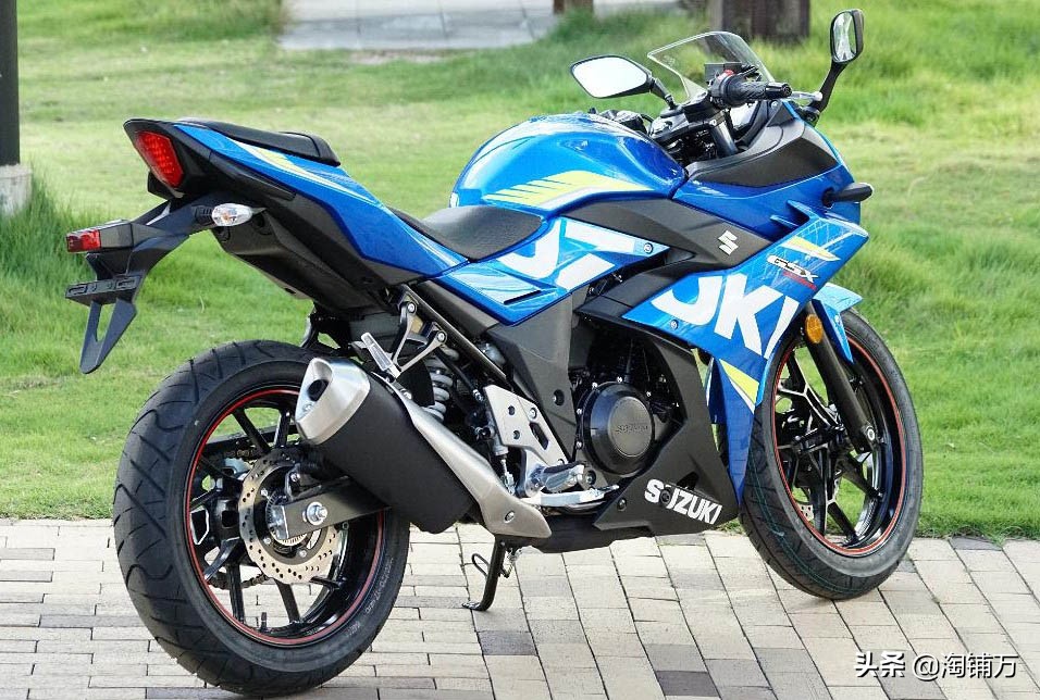 国内最畅销的250“跑车”铃木GSX-250R实拍解析