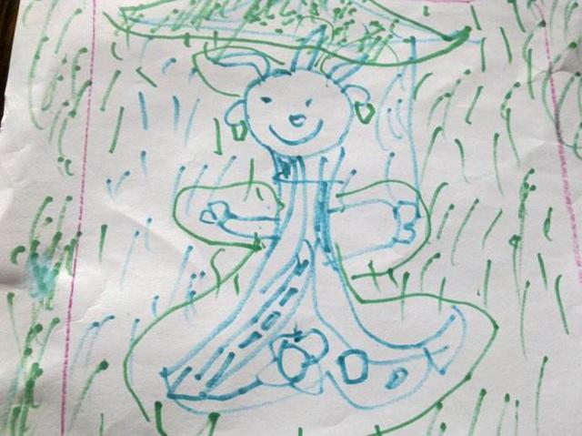 幼儿园让孩子们画妈妈，作业上交后，第一张就让老师忍不住笑喷