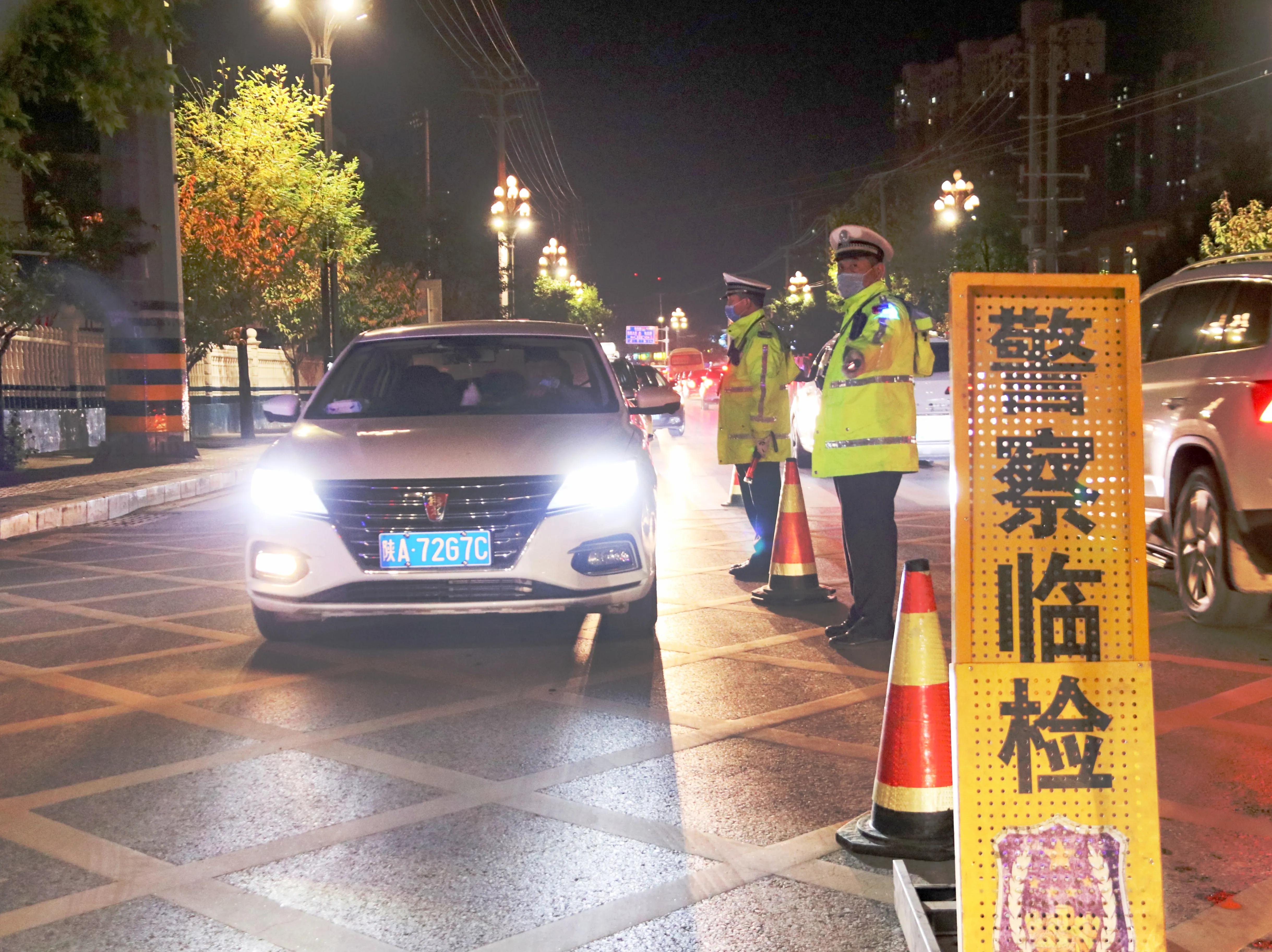 渭南市公安局交警支队组织开展保残运严整治周末统一行动