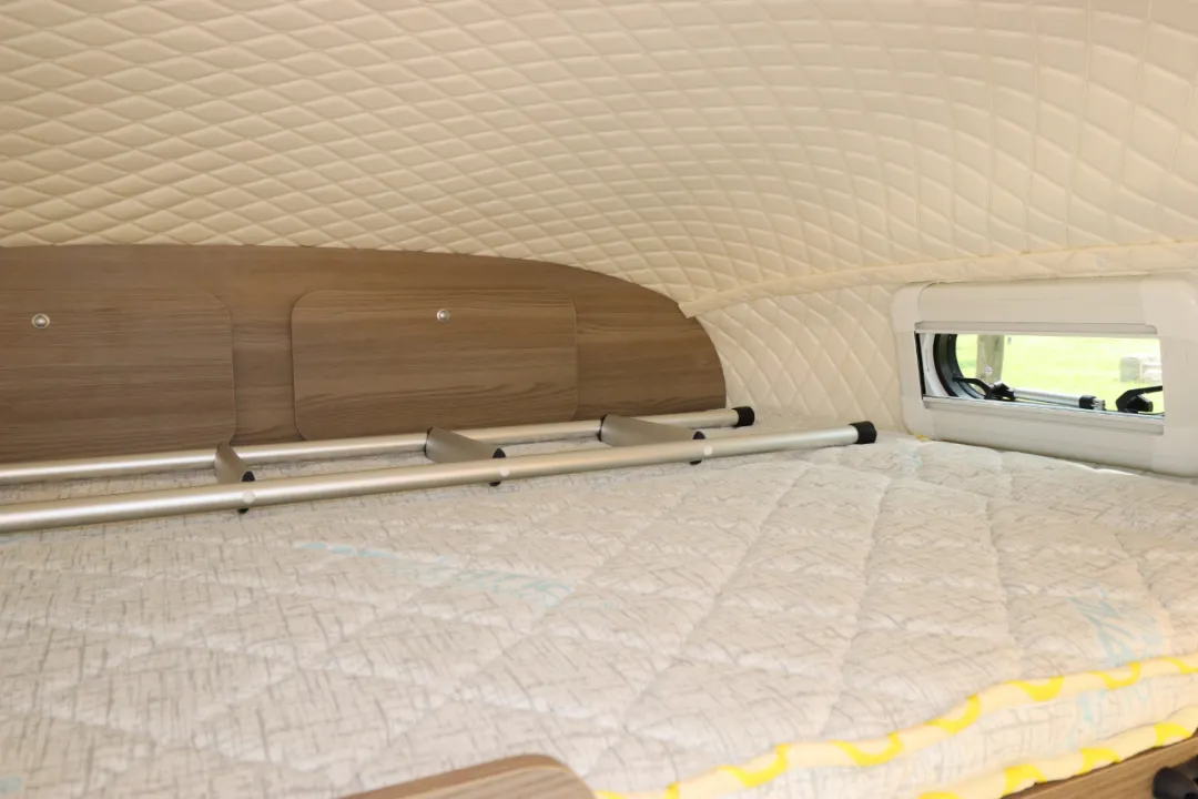 新飞H300尊享版 子母床布局 空间大配备全 智享旅居生活