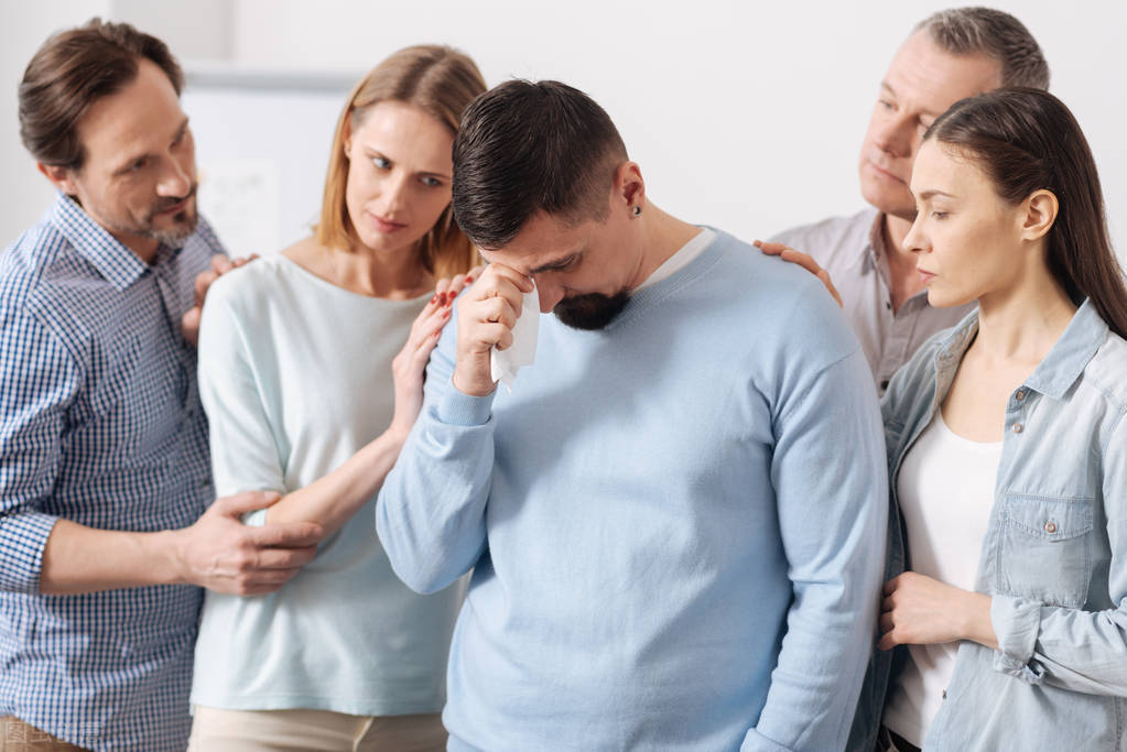 相爱相杀的星座配对，明明深深相爱，却总是在互相伤害