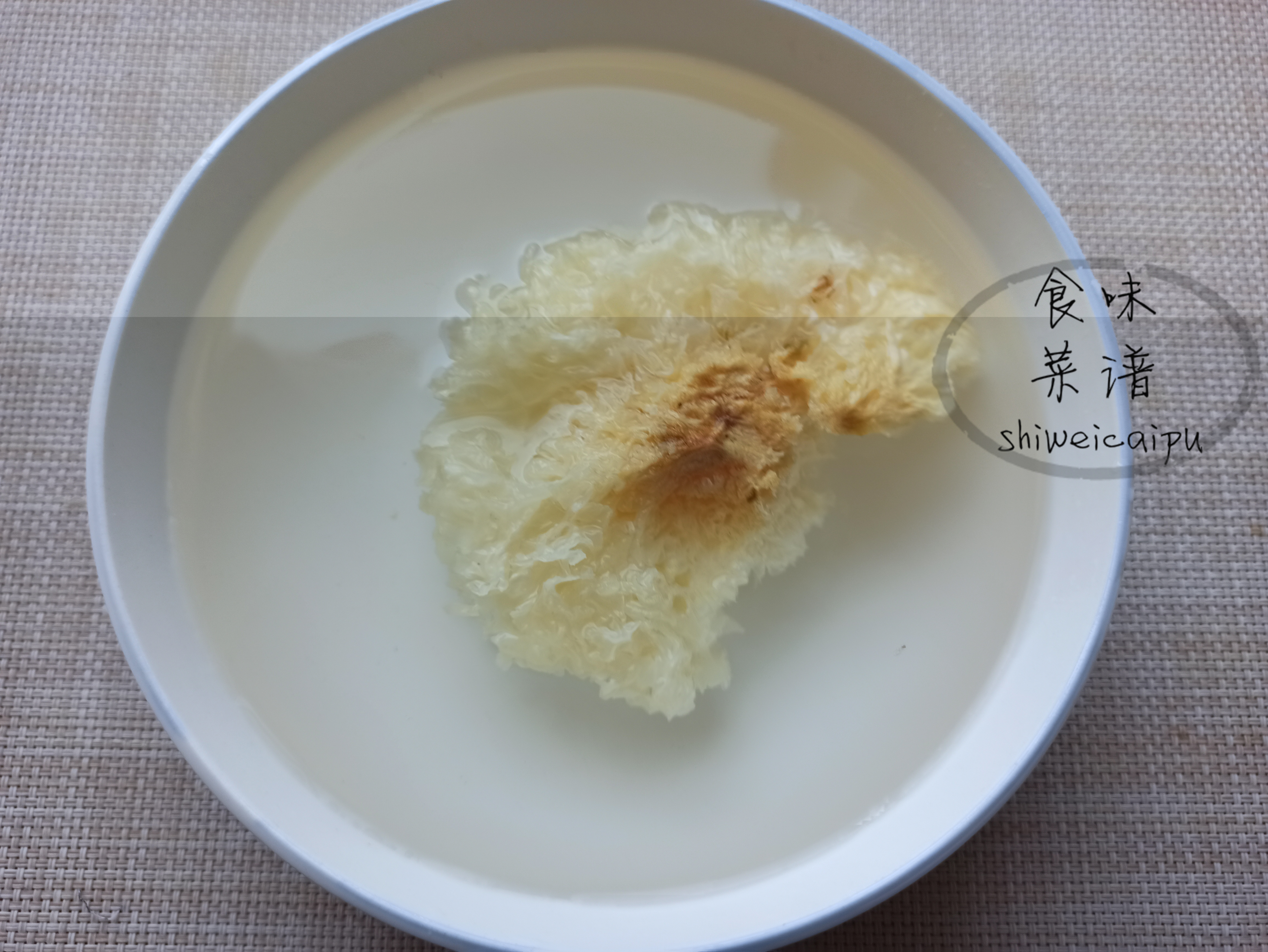 嗓子干痒不舒服,教你3款养生汤,润肺止咳很有效,成本才几块钱