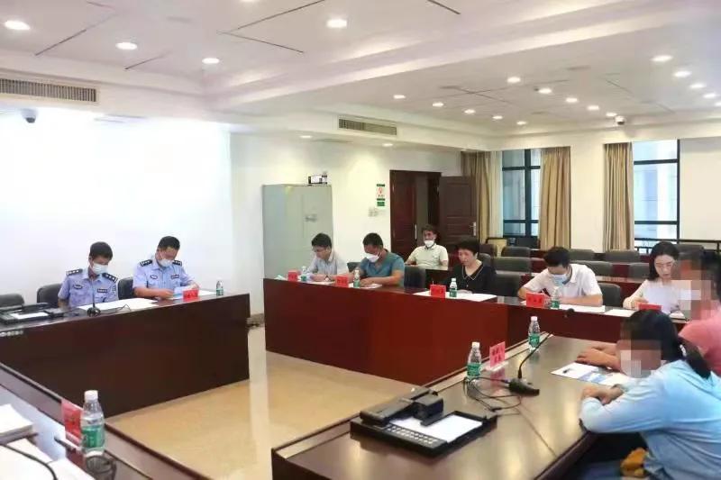 三亚市检察院召开首例审查逮捕阶段社会危险性审查听证会