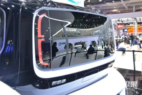五菱再发豪华版mini EV！充电1小时能跑200公里，下一个买菜街车