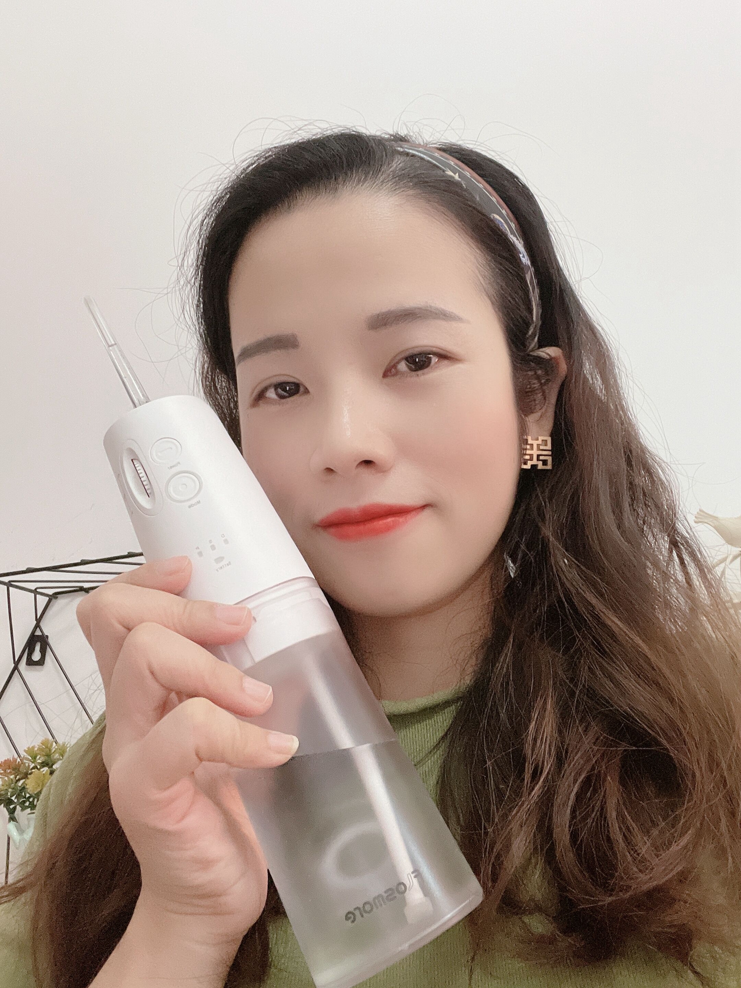口腔清洁新搭档，Flosmore手持式无线冲牙器使用体验