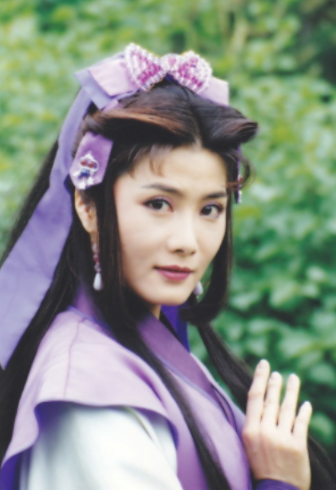 1997年，被拳王周比利一脚踢进医院的女星杨丽菁，如今怎样了？