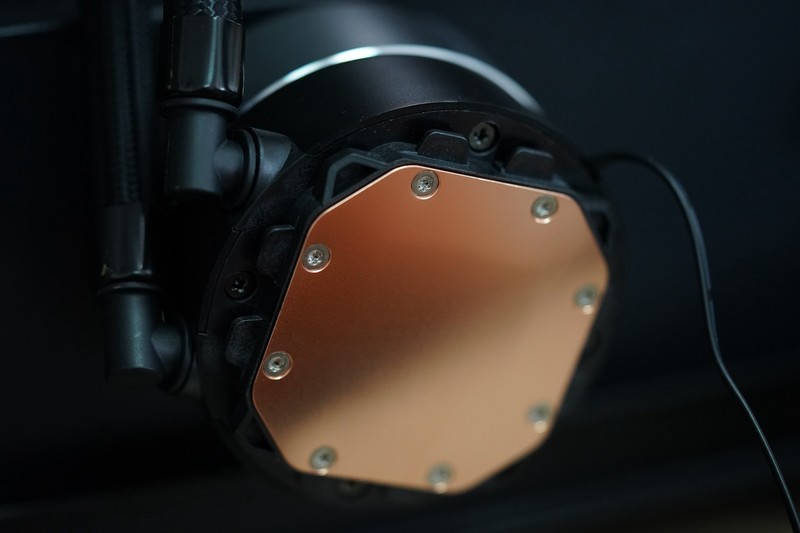 赛博朋克电竞风，5800X+6700XT 3A平台静音游戏主机分享