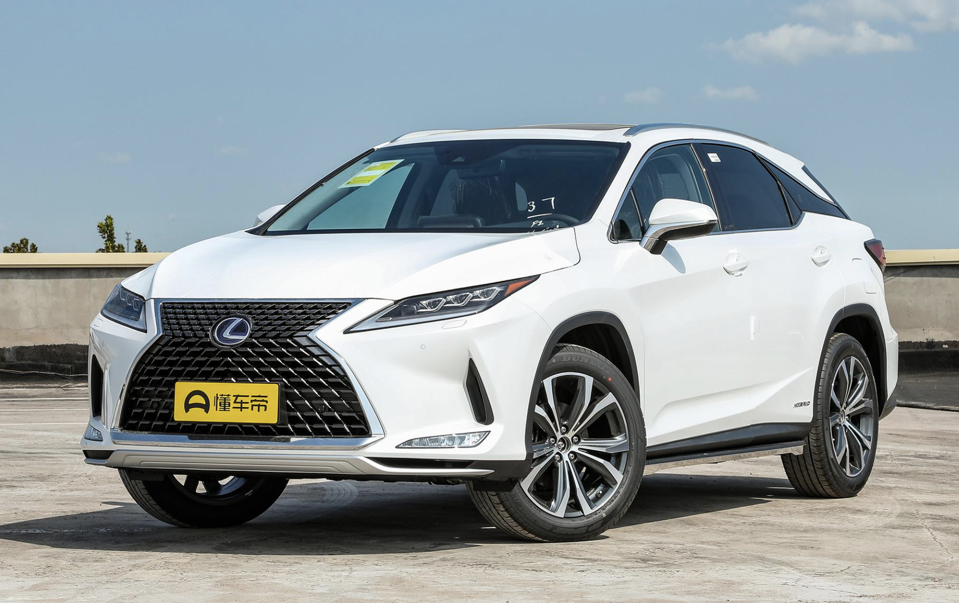 新车 </p><p>　　 竞争林肯飞行家，新款捷尼赛思GV80正式发布，增加6座车型