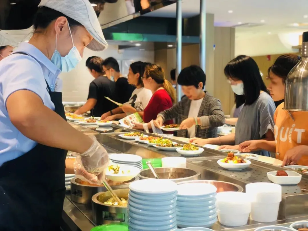 中式快餐直营门店全国第一,大米先生如何实现现炒优势?