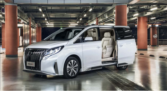 只要23万 媲美丰田埃尔法 传祺GM8大师版诠释何为高端MPV