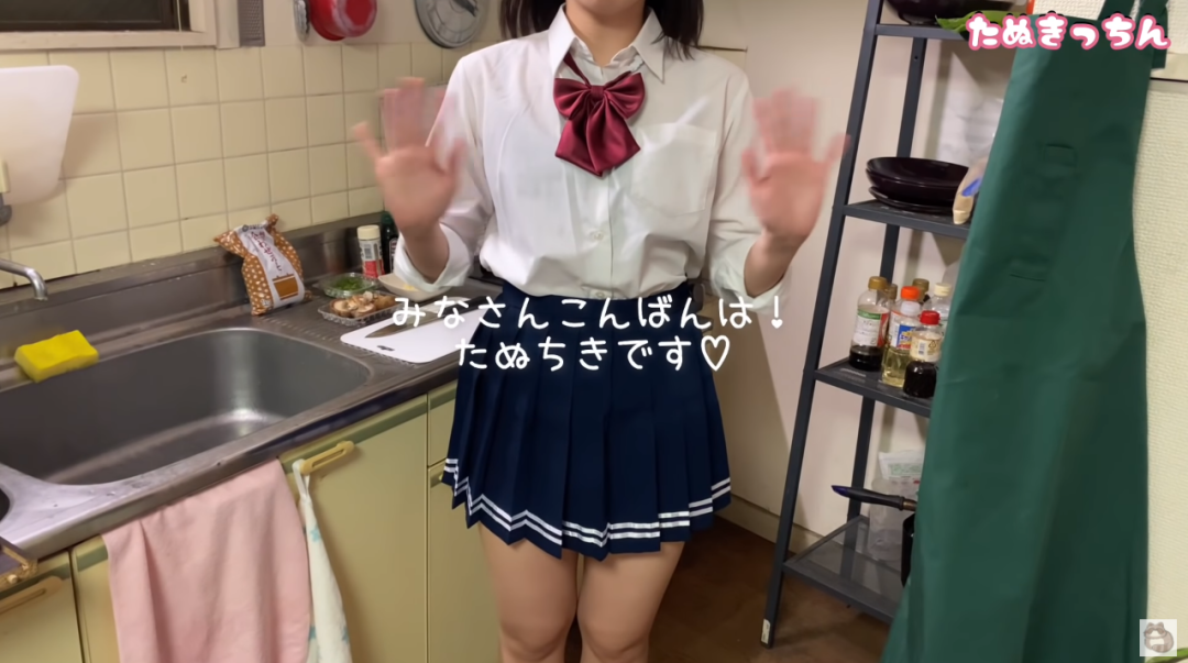 日本女大学生youtube上靠胖次特写做料理 Lsp齐聚 点赞百万 次元法典