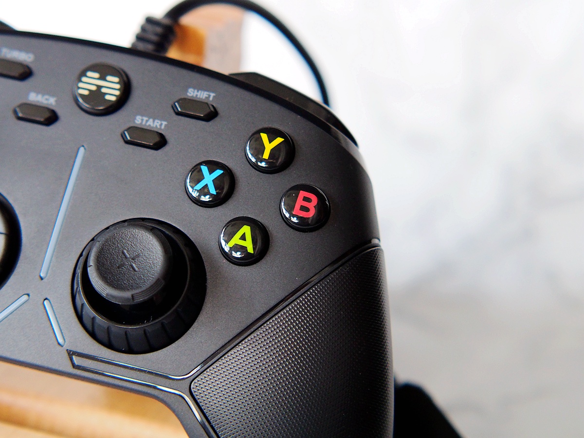 老玩家玩游戏乐在其中的原因是因为有了北通手柄