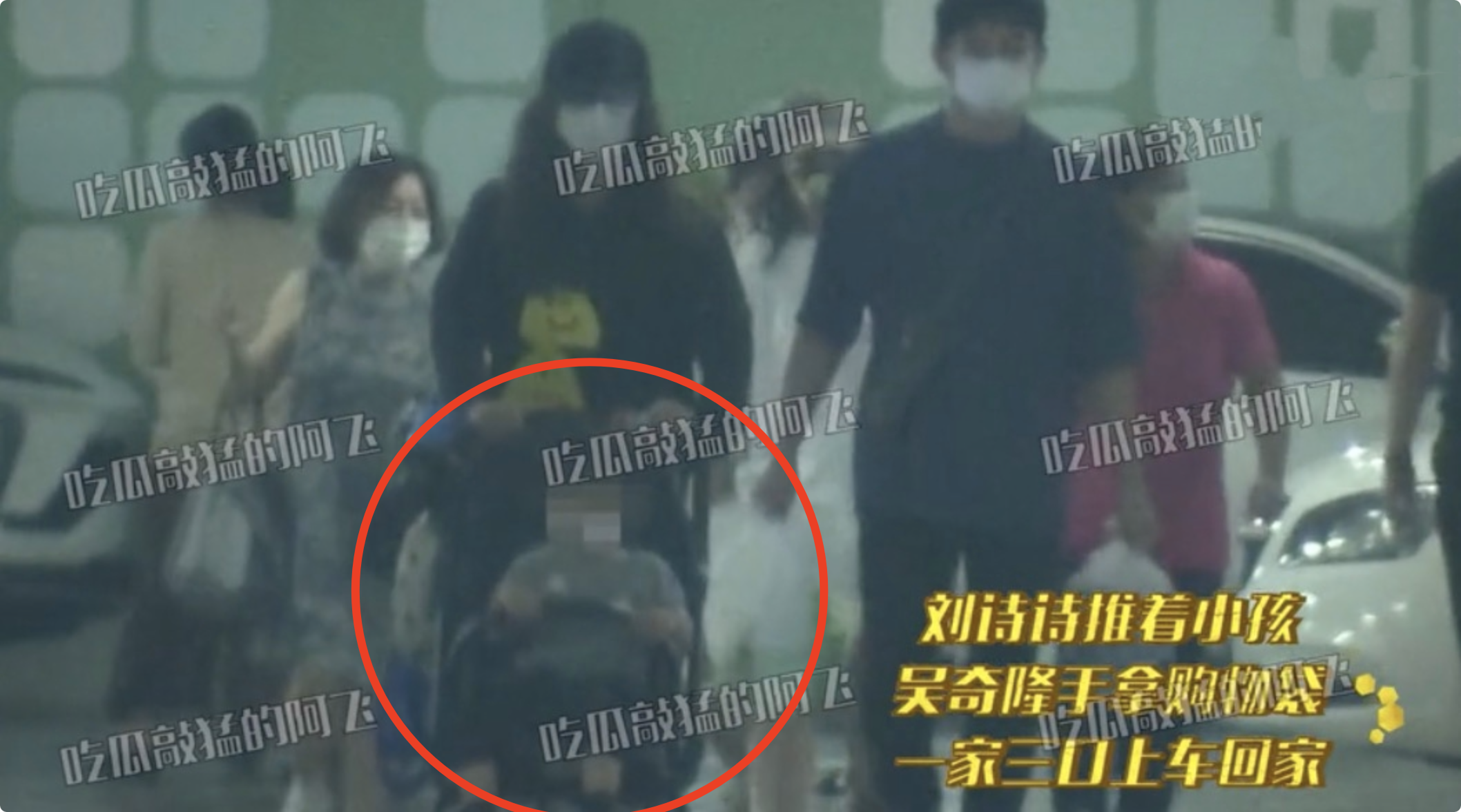 吴奇隆一家三口逛超市，刘诗诗推着婴儿车，步步肉嘟嘟萌态十足