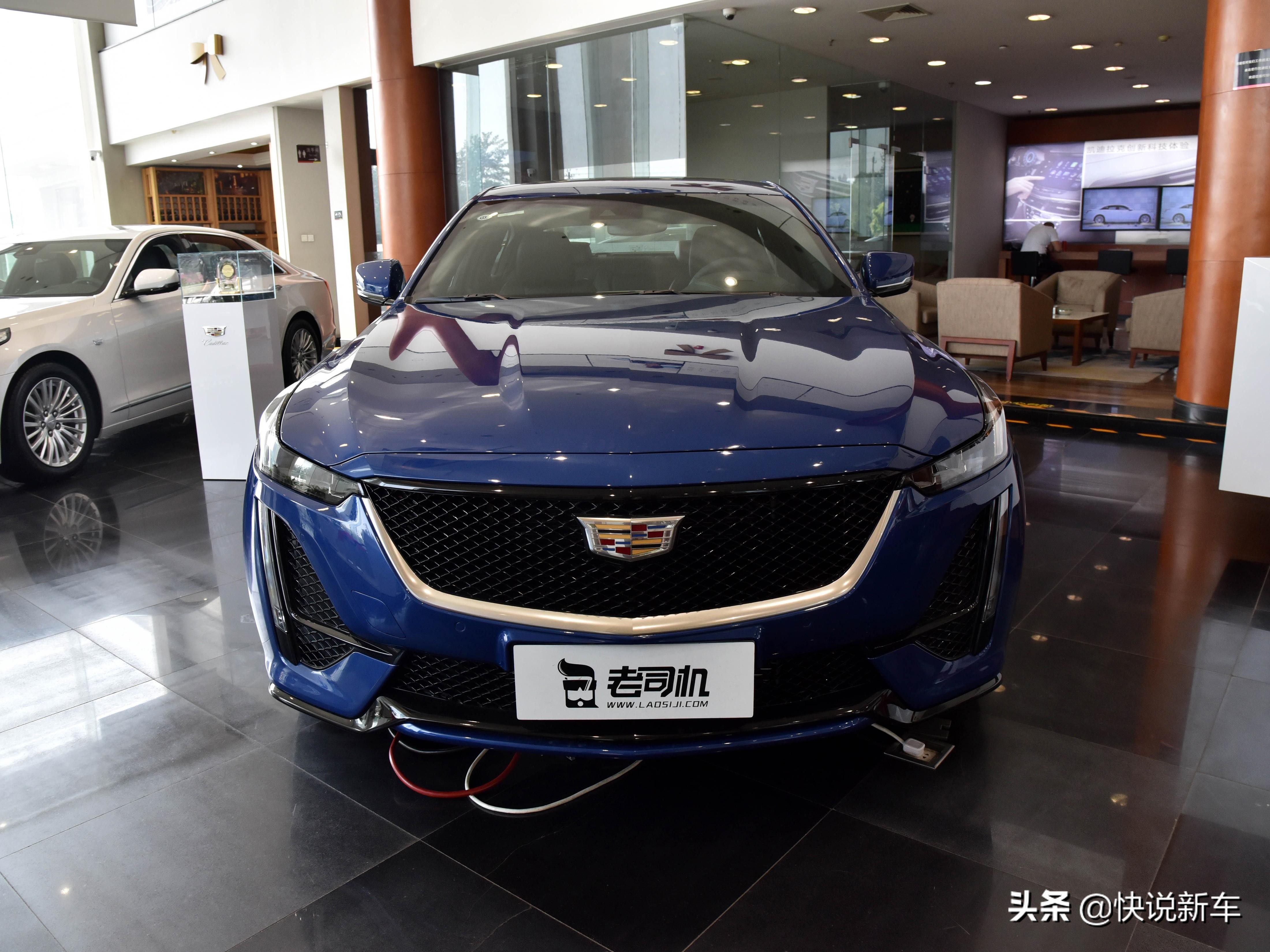 豪华品牌大轿车，价格优惠大，大尺寸油耗低，实拍凯迪拉克CT5
