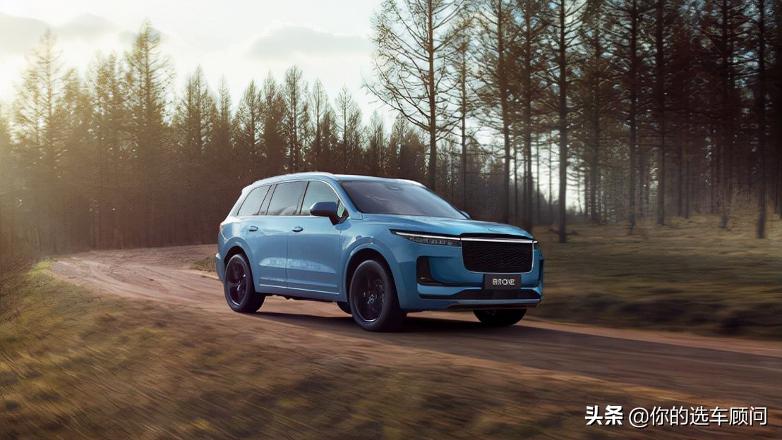 拥有四个按摩座椅，6座家用SUV，能加油的电动车，带你看理想ONE