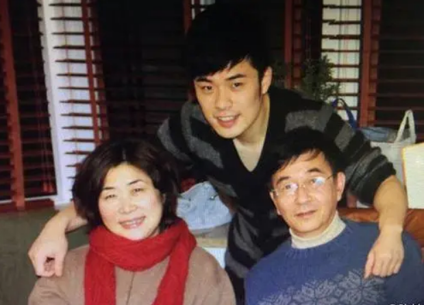 《爱情公寓》过去12年：女主无戏可拍，男配成综艺圈顶流