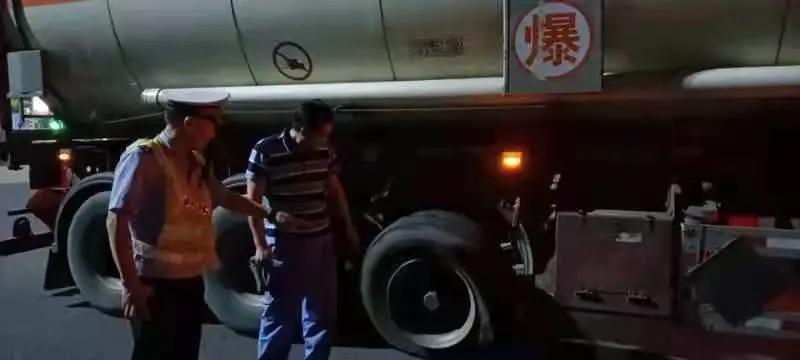 苏L司机别抱侥幸心理！镇江交警开展“零点行动”，严查