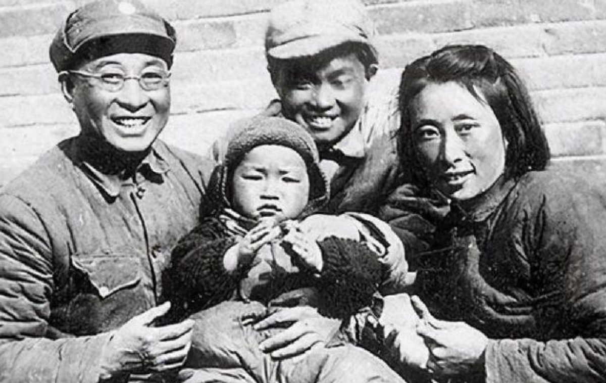 1946年，一17岁小伙来到太岳军区找到傅涯：阿姨，我是陈赓的儿子