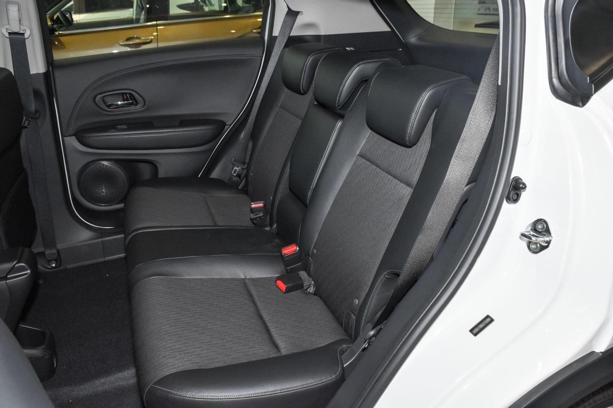 本田又一精品SUV，一箱油能跑820公里，12.78万起，带你看缤智