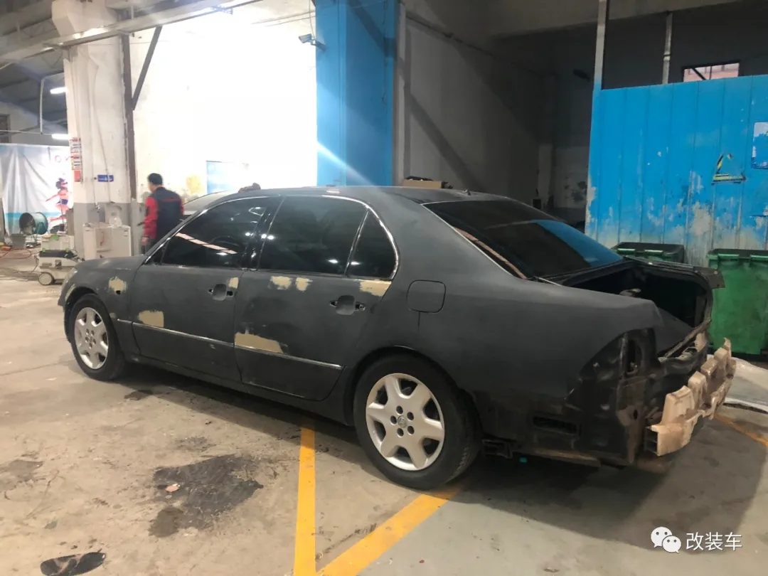 从修理厂到婚姻殿堂，夫妻共同打造低趴雷克萨斯LS430