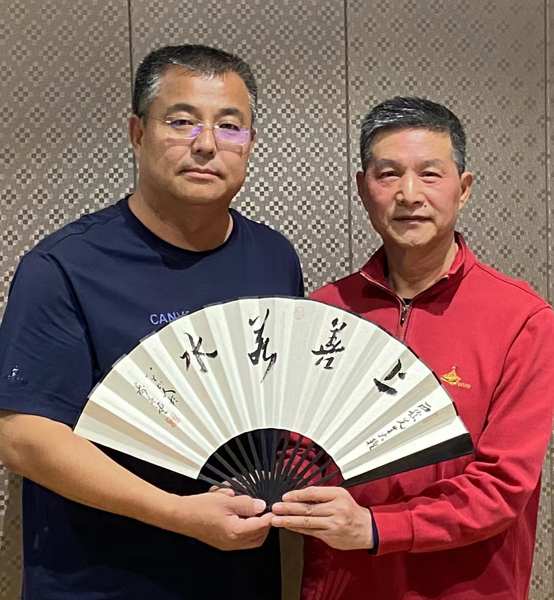 为王西胜先生书扇小记