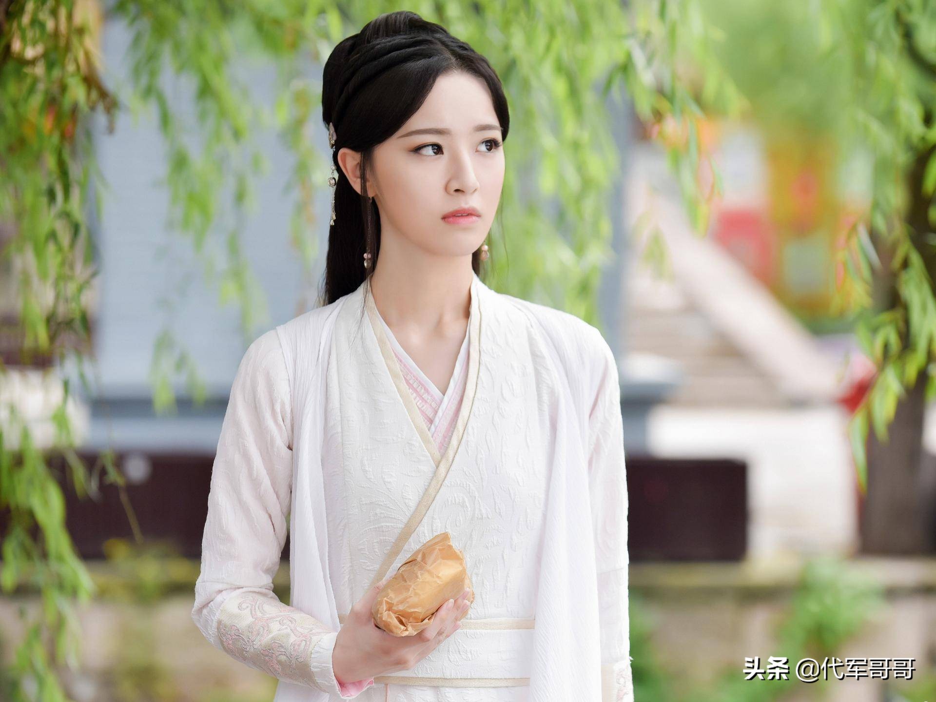 绝代双骄演员(绝代双骄演员表谢霆锋版)-情感知识库-动动脑