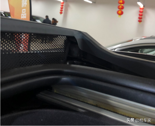 奔驰B级不受欢迎？13万买台奔驰B200，接送孩子也很“潮”