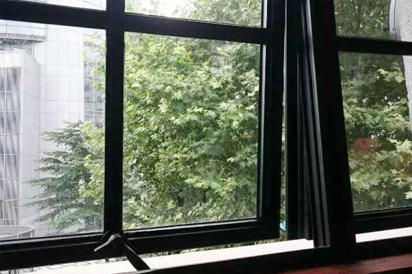 早上起床后第一件事是上厕所，喝水还是刷牙？公布科学的起床步骤