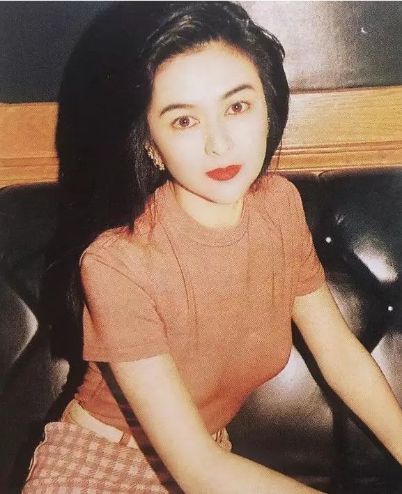 徐若瑄年轻照片(徐若瑄特务迷城照片)-情感知识库-动动脑