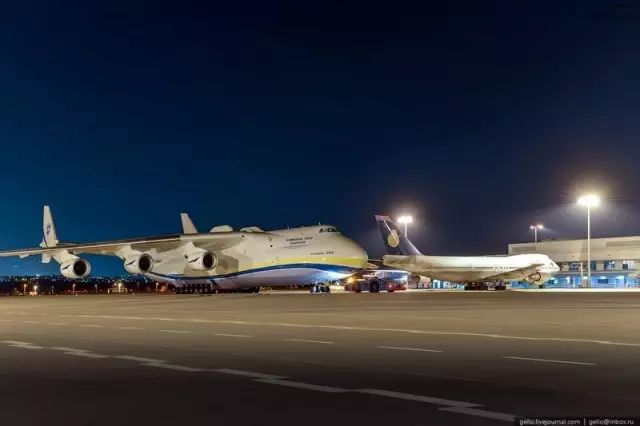 Fully explore An-225, this world's largest aircraft, 32 rounds of 640 tons of takeoff weight