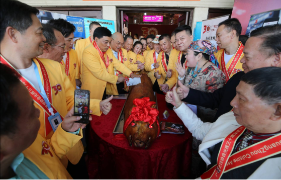 广州烹饪协会光辉三十周年庆典活动在广州隆重举行