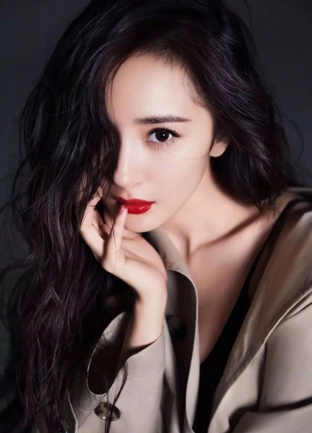 星座女神｜星咖来了07：杨幂，名利场中的挣扎沉浮