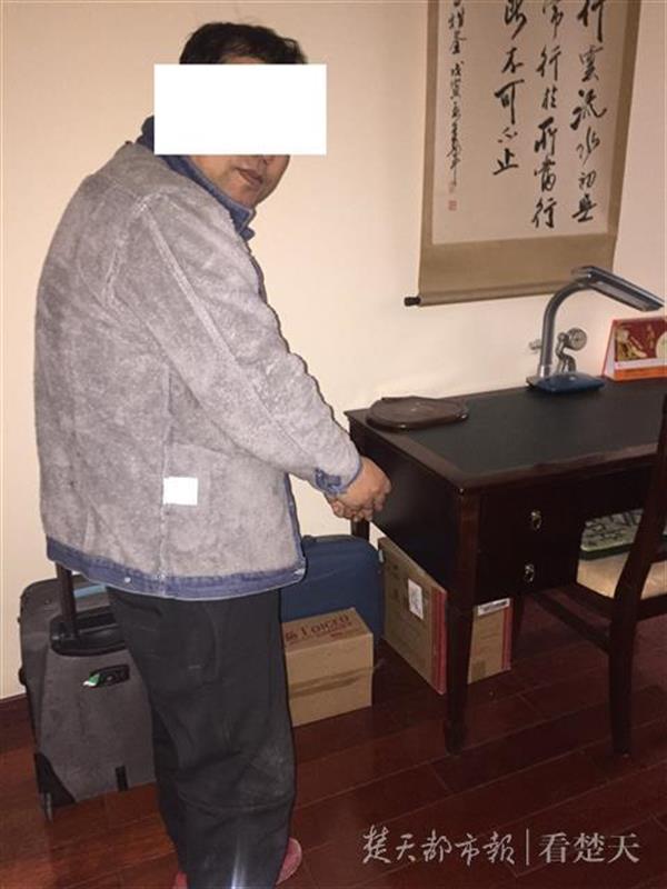笨贼！欠债男子导航到别墅区“搞钱”，盗窃得手后却迷了路