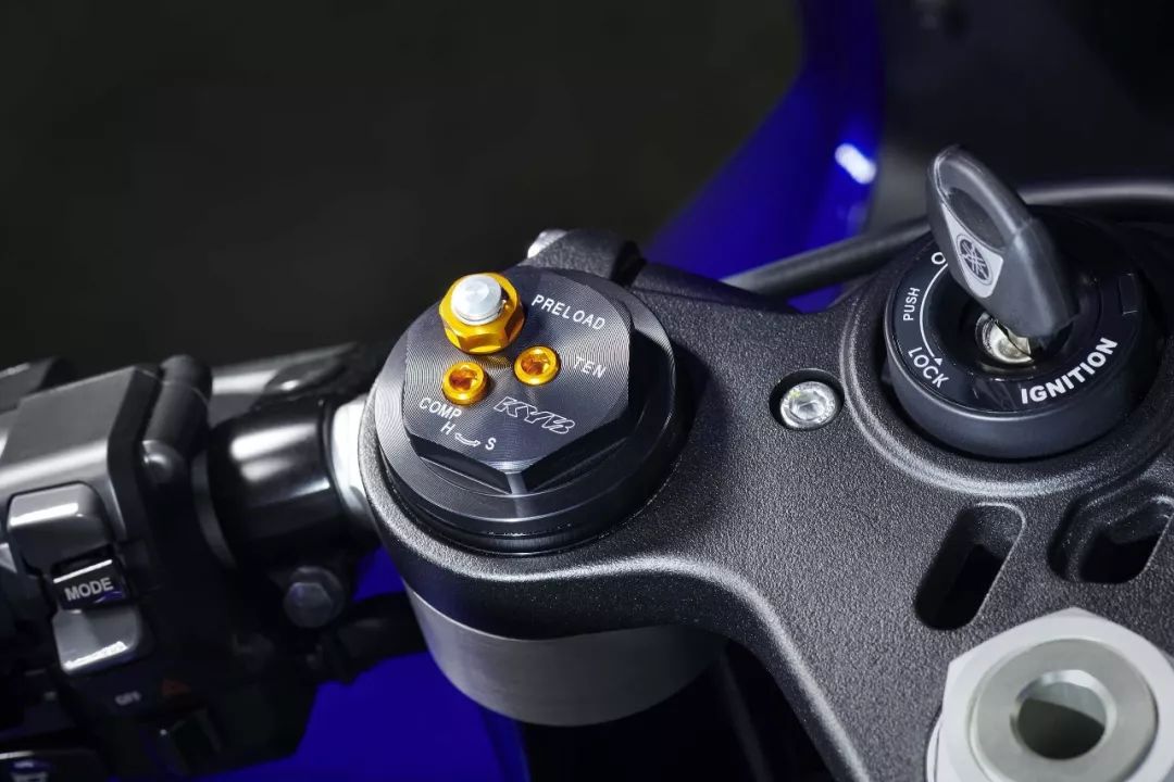 雅马哈突然发布2020 YZF-R1/R1M，改款幅度低于预期……