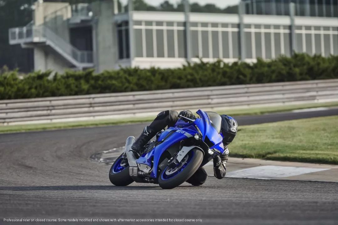 雅马哈突然发布2020 YZF-R1/R1M，改款幅度低于预期……