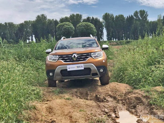 16万就能买到进口的硬派SUV？试驾雷诺Duster冒险家