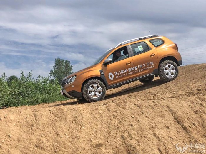16万就能买到进口的硬派SUV？试驾雷诺Duster冒险家
