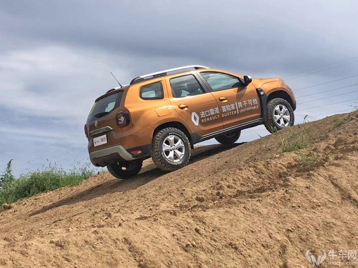 16万就能买到进口的硬派SUV?试驾雷诺Duster冒险家