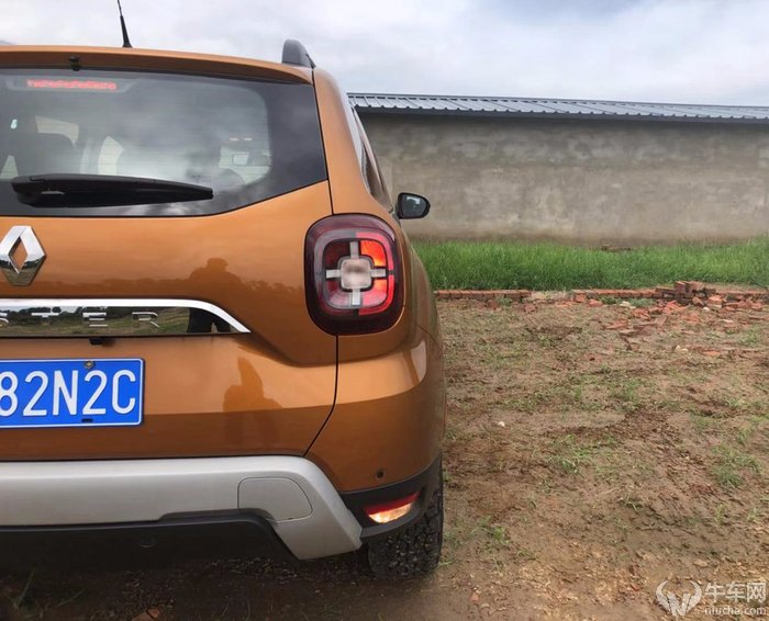 16万就能买到进口的硬派SUV？试驾雷诺Duster冒险家