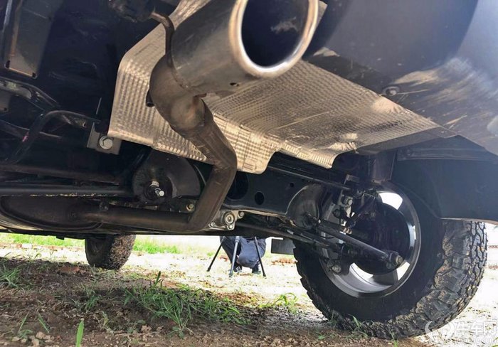 16万就能买到进口的硬派SUV?试驾雷诺Duster冒险家