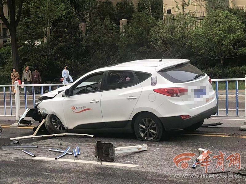 西安共享汽车车祸 记者体验发现4家平台仅1家有驾龄要求